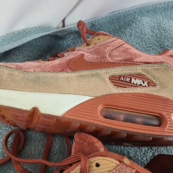 Size 8.5 - Nike Air Max 90 LX Dusty Peach - Picture 12 of 16